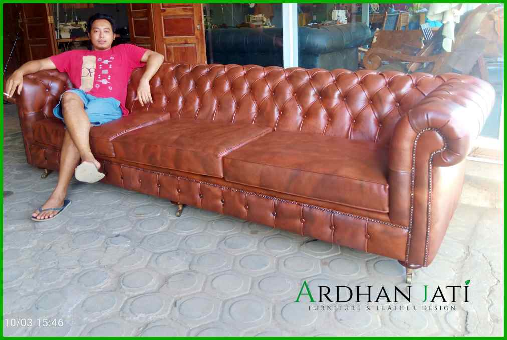 sofa-tamu-kulit-minimalis-terbaru